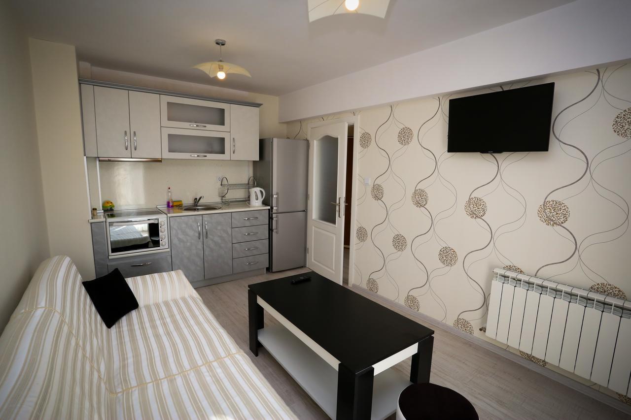 Apart Hotel Central Momchilgrad Εξωτερικό φωτογραφία