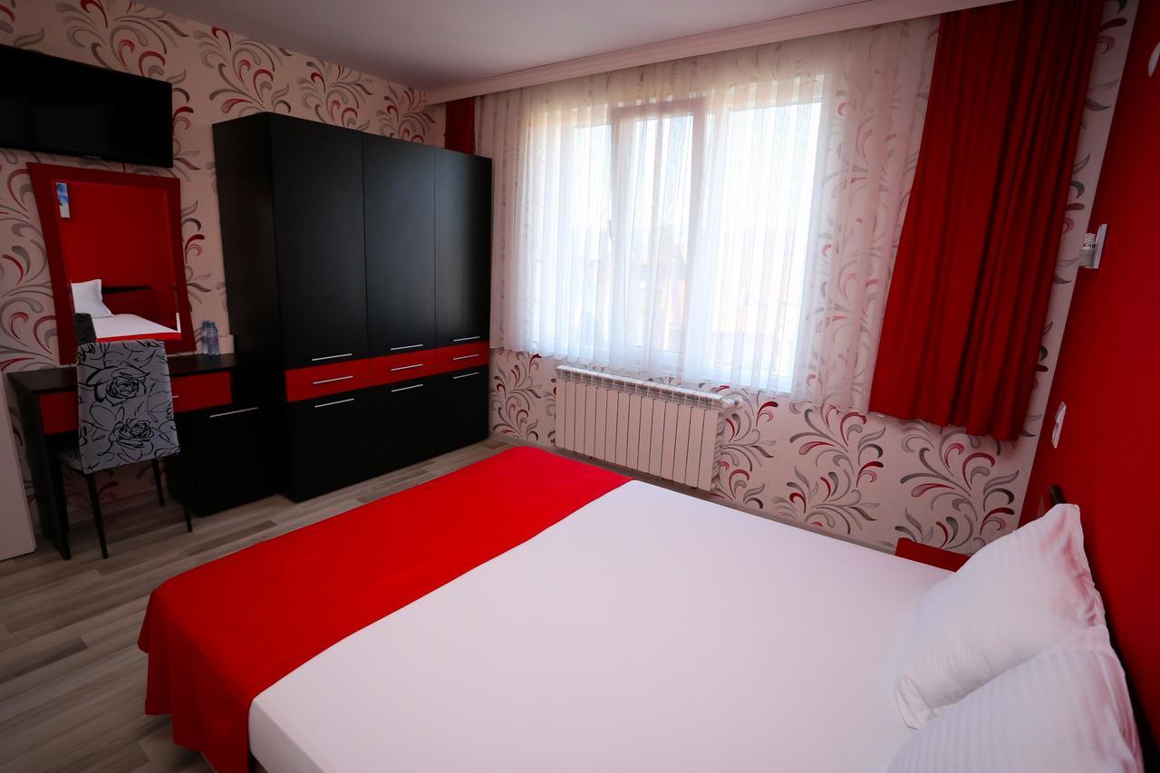 Apart Hotel Central Momchilgrad Εξωτερικό φωτογραφία