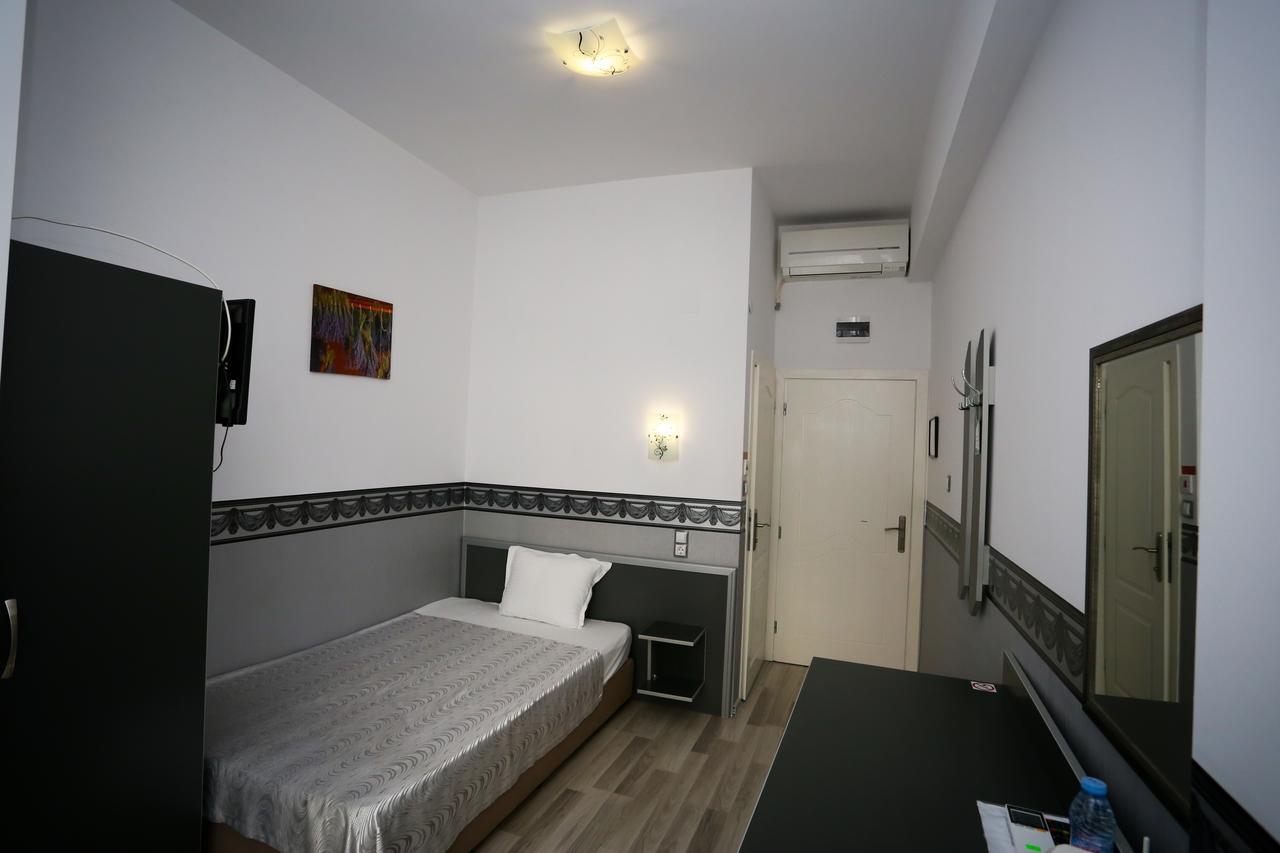 Apart Hotel Central Momchilgrad Εξωτερικό φωτογραφία