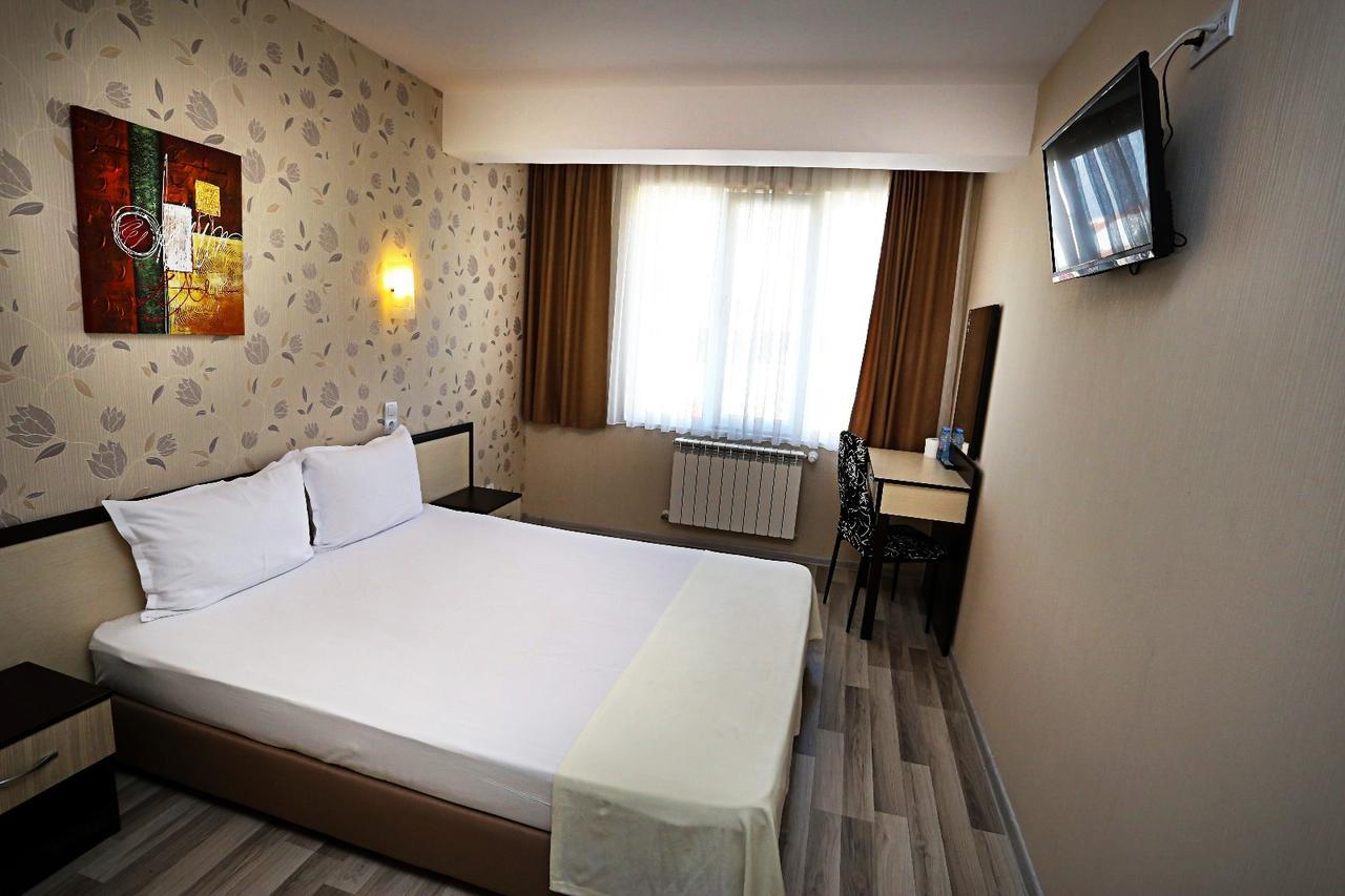 Apart Hotel Central Momchilgrad Εξωτερικό φωτογραφία